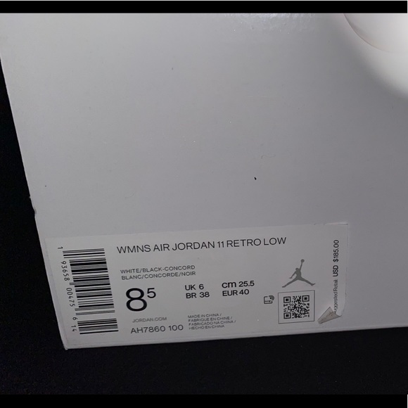 Jordan 11 Low - Picture 3 of 4